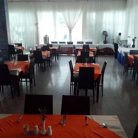 Golden Royale Hotel Enugu Buitenkant foto
