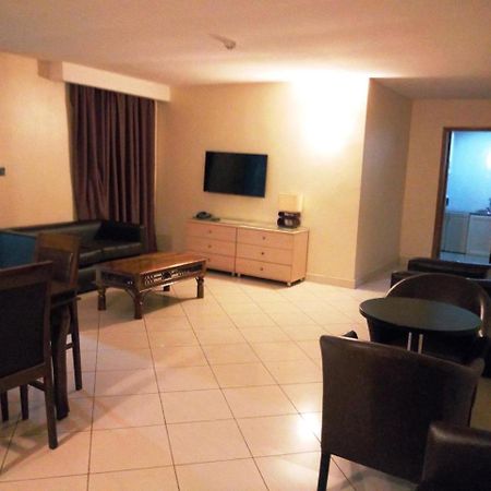 Golden Royale Hotel Enugu Buitenkant foto