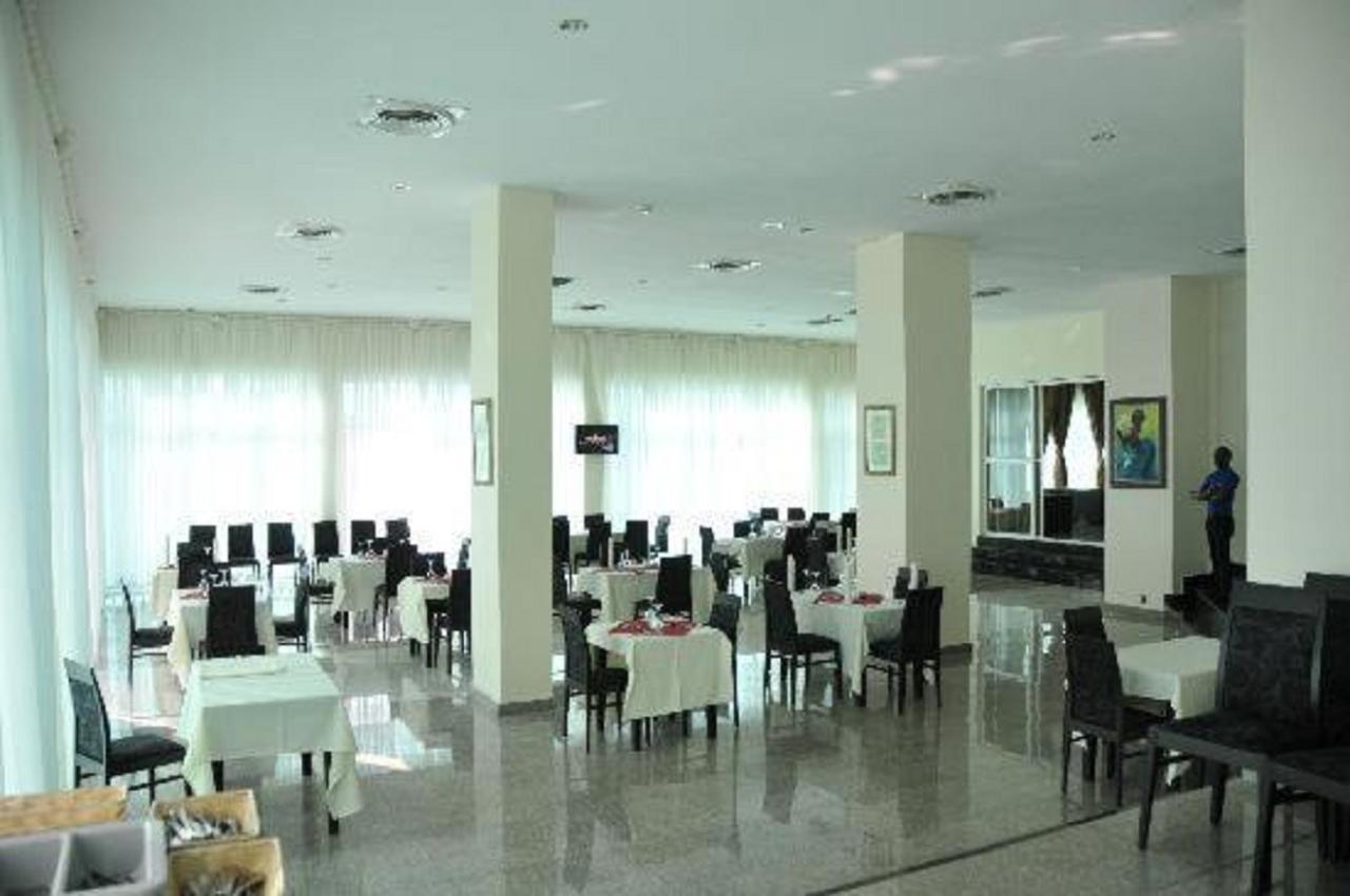 Golden Royale Hotel Enugu Buitenkant foto