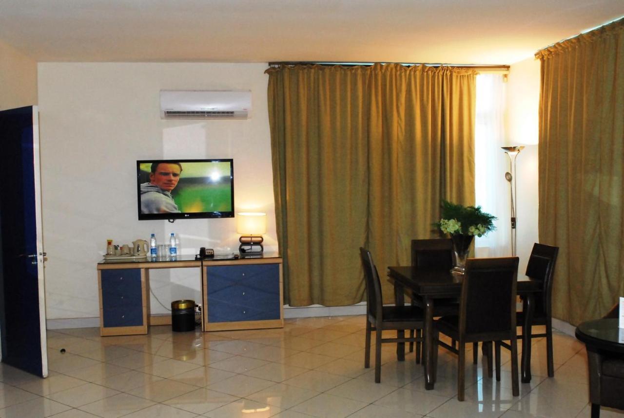 Golden Royale Hotel Enugu Buitenkant foto