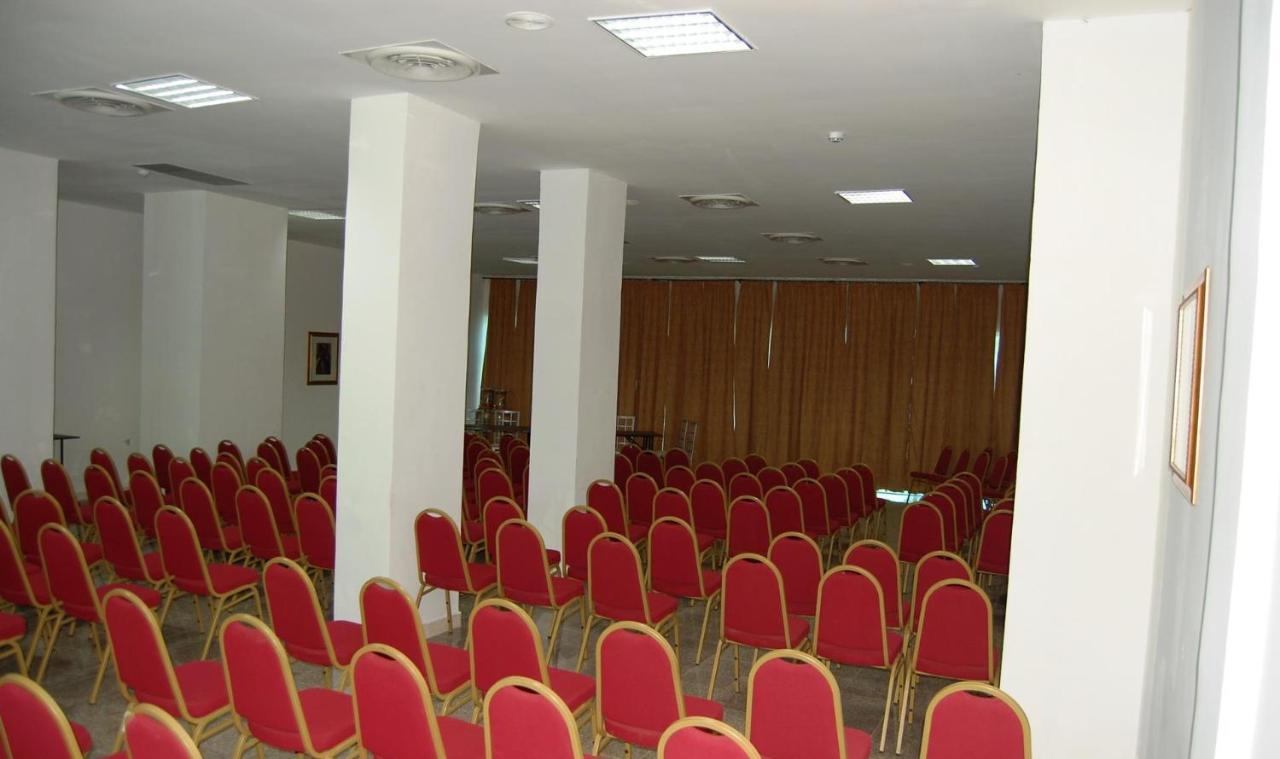 Golden Royale Hotel Enugu Buitenkant foto