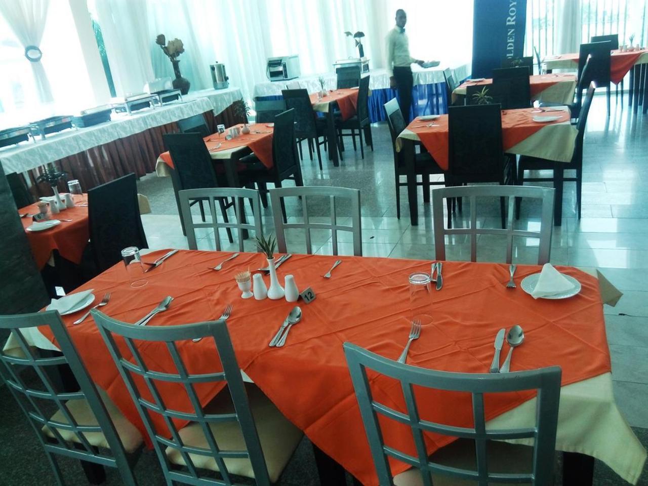 Golden Royale Hotel Enugu Buitenkant foto